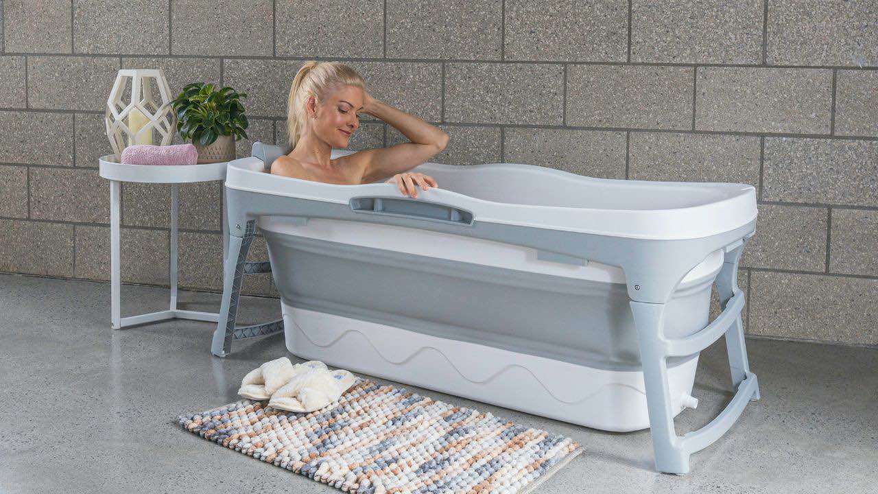 A picture of Folding bath tube
