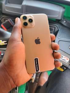 A picture of IPHONE X