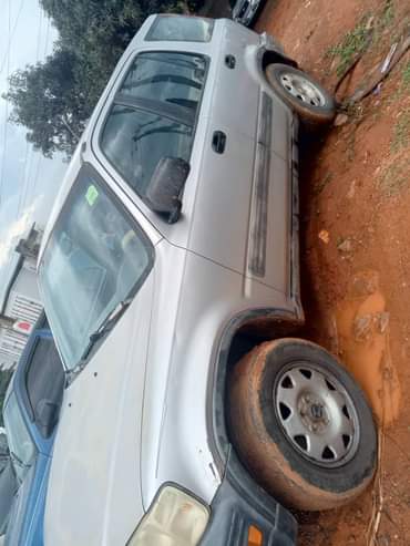 A picture of Honda CRV is available with good condition complete pure first