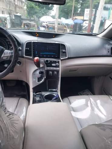 A picture of Few months use 012 Toyota venza Everything is like direct
