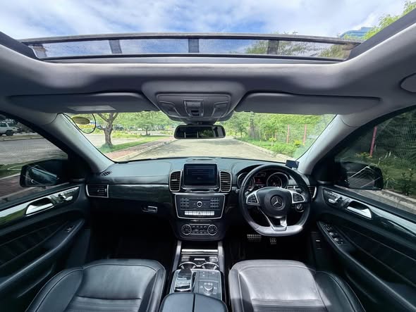 A picture of MERCEDES BENZ GLE CLASS