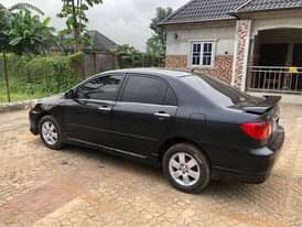 A picture of Toyota Corolla 2004