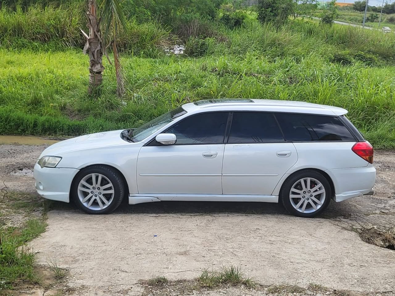 subaru legacy