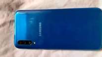 A picture of samsung galaxy a50