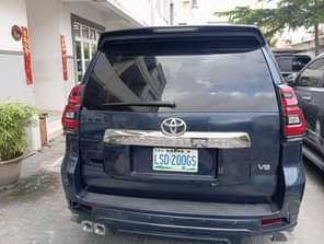 A picture of GX 470 upgraded To land cruiser 2012 With untouched v8