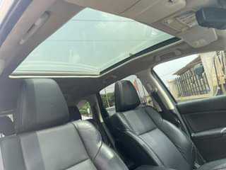 A picture of Honda CR V 2016