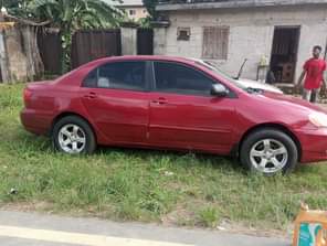 A picture of Toyota Corolla 2004model very sharp car everything is working perfectly