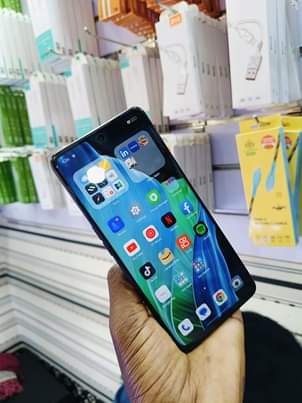 A picture of Oppo A98 5G 256GB 12GB ram