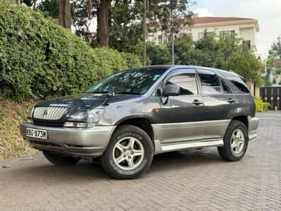 A picture of 2002 TOYOTA HARRIER