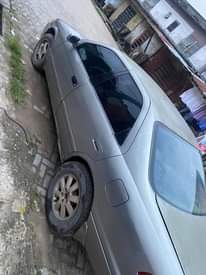 A picture of Toyota Camry Drop Light .Pure first body. 2001 Model.
