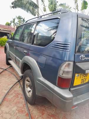 A picture of TOYOTA PRADO MCHAGA