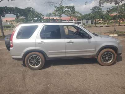 A picture of Honda CR V