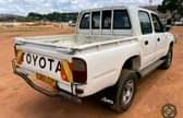 A picture of Toyota Hilux Double cabin Manual transmission Diesel 5 seater Good