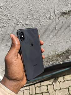 A picture of IPHONE X