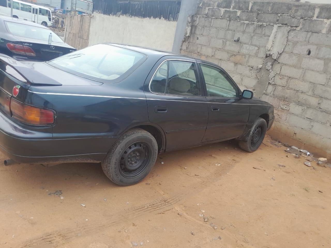 A picture of Toyota orobo 2005model
