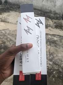 A picture of Stand za laptop elfu 7000