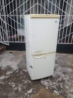 classifieds/fridges