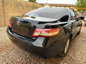 A picture of 2011 Toyota Camry 2011 Small