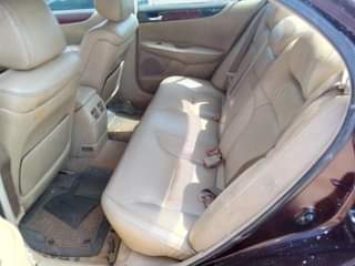 A picture of LEXUS ES300