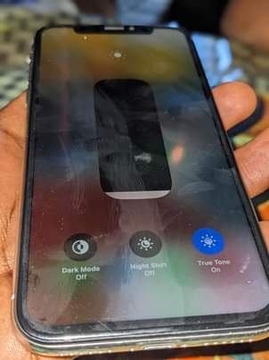 A picture of Iphone x