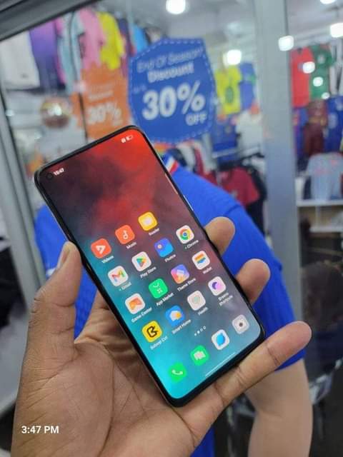 A picture of OPPO RENO 5
