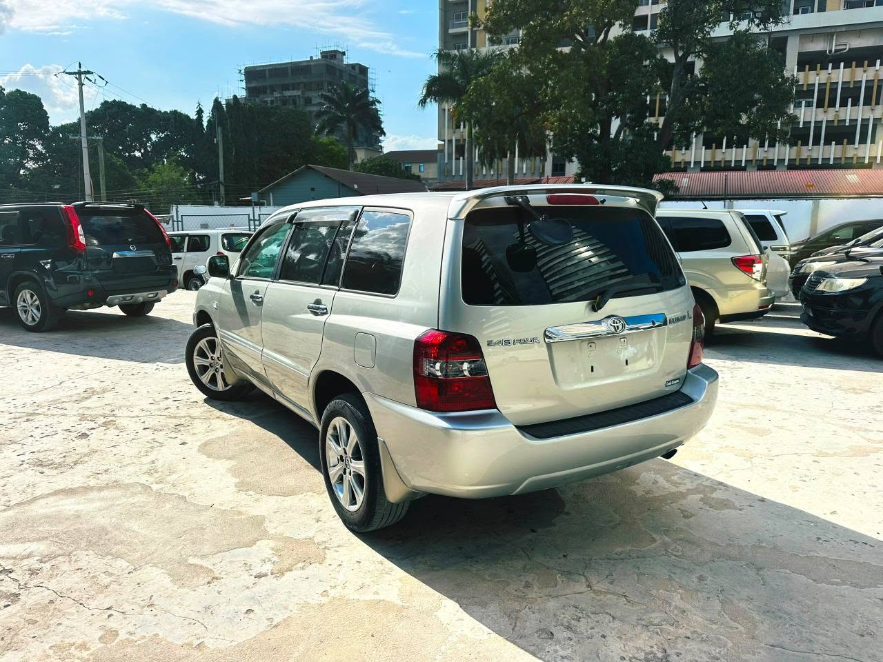 A picture of Toyota kluger