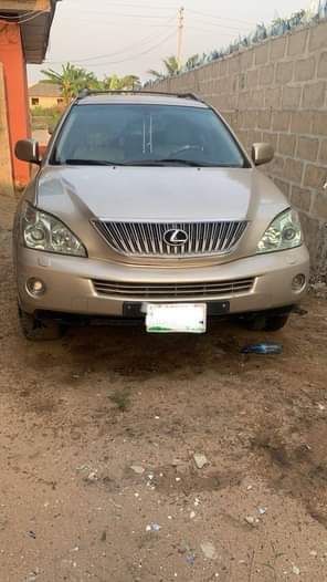 A picture of Why buy toks when u can grab this toks standard