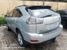 A picture of New arrival RX330 2006 model Pure First body Neatly used