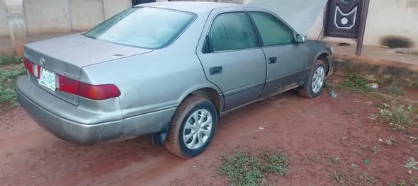 A picture of 2002 Toyota envelope