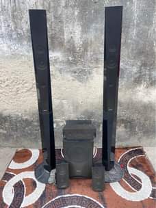 A picture of Nauza spika za Sony home thieter watt 1000 Bei 150