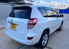 A picture of RAV 4