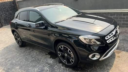A picture of Just cleared Toks Mercedes Benz GLA250 2020 panoramic roof Hand