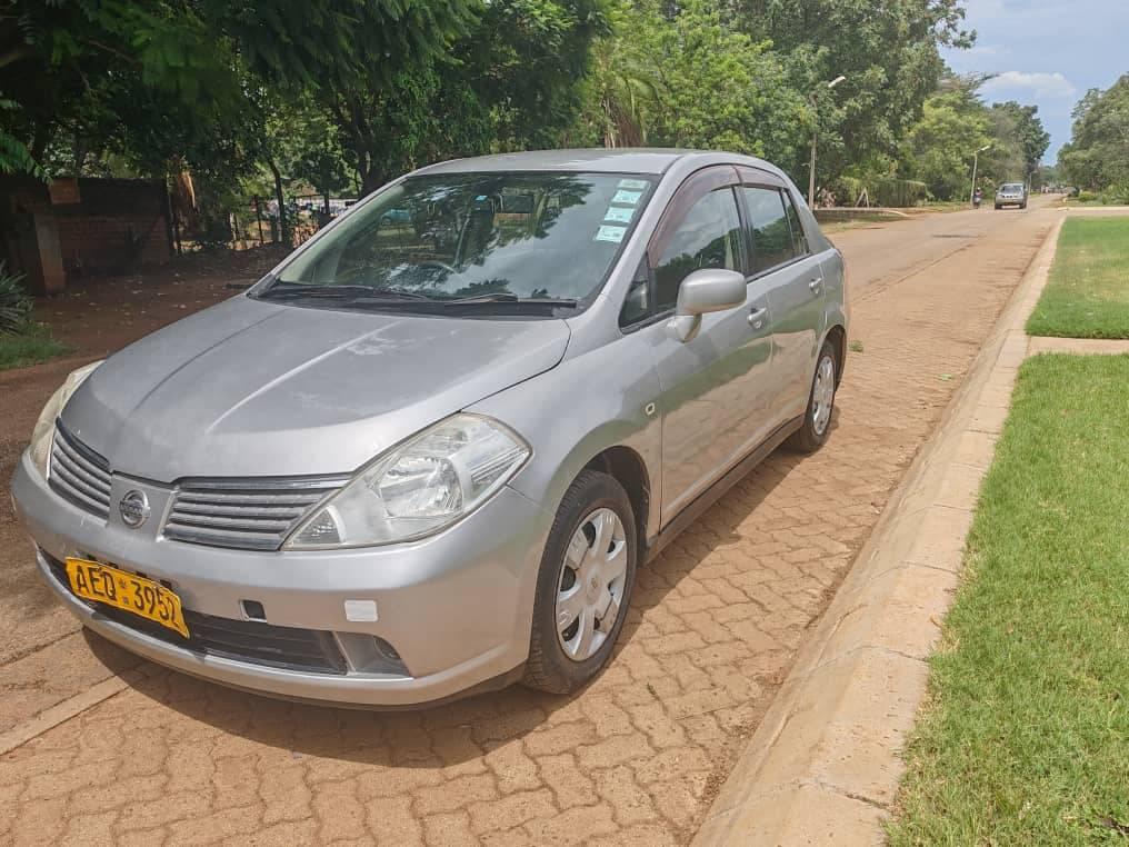 used nissan tiida