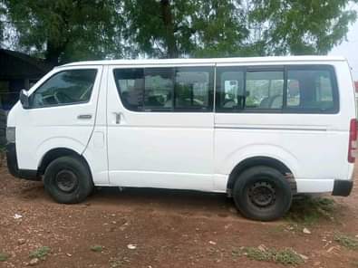 A picture of Hummer Bus Beautiful in and Out Dm or Call 09068030011