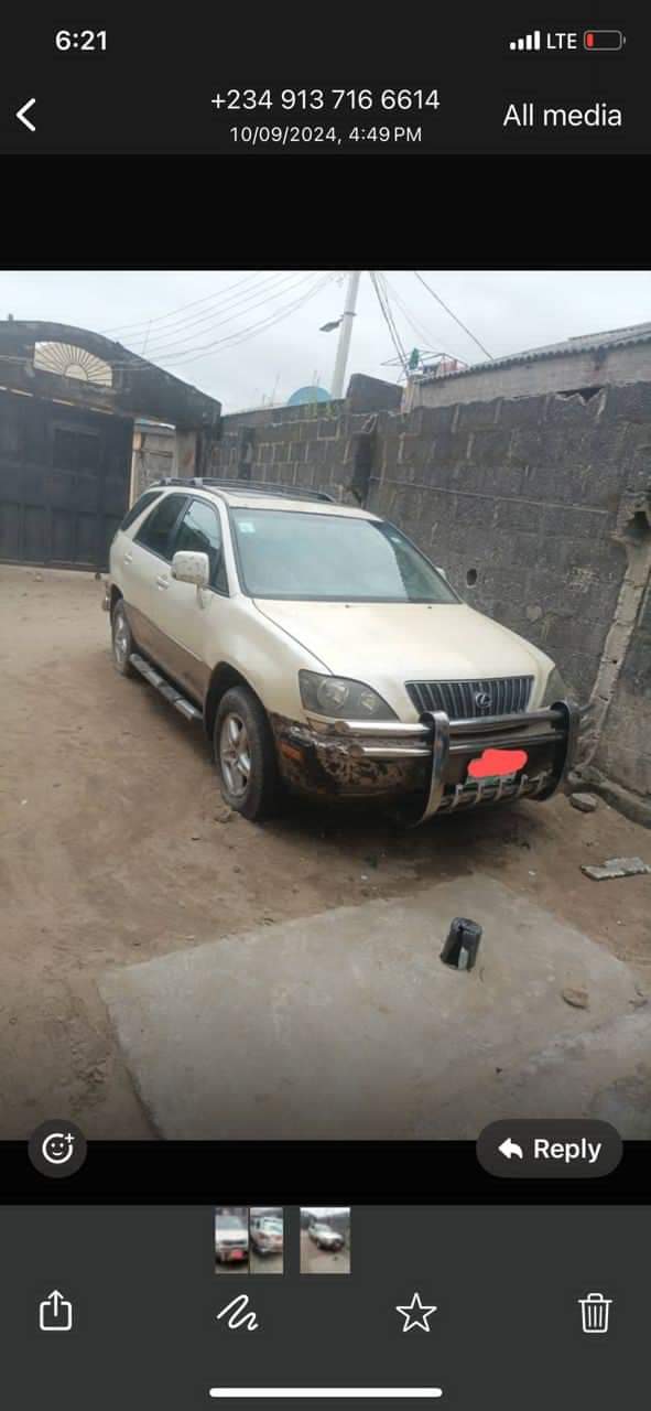 A picture of DEALER MARKET 2003 Rx300 complete first body Gear Ac ok