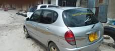 A picture of Toyota duet kimbia njoo Bei 2 4 piston nne gar