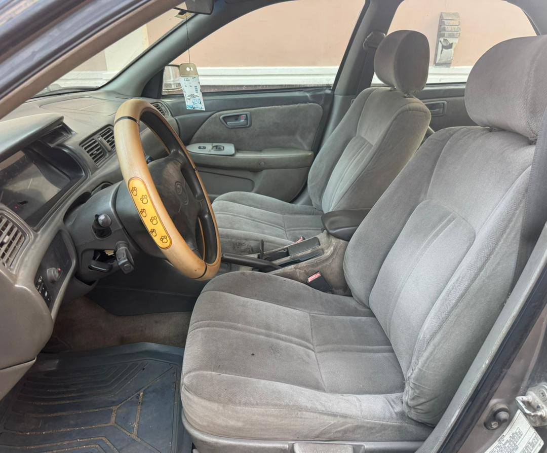 A picture of Used Toyota Camry 2002 model 07088118055