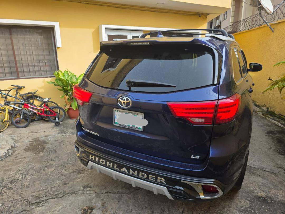 A picture of 2015 Toyota Highlander LE Kitted To 2018 Reg For Sale