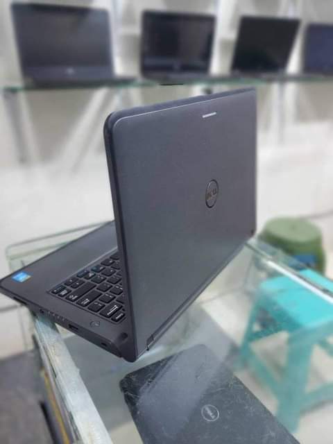 A picture of Laptop Dell