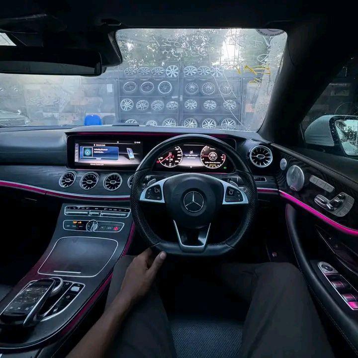 A picture of MERCEDES BENZ