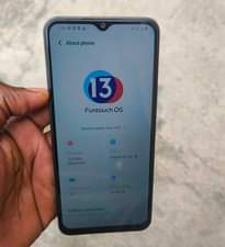 A picture of Vivo y22 64gb