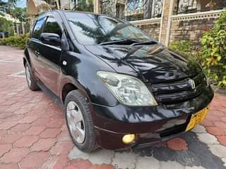 A picture of Call 0658328241 TOYOTA IST MODEL 2004 ENGINE 1NZ CC 1490