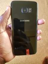 A picture of CLEAN SAMSUNG. S7 EDGE AT 190K
