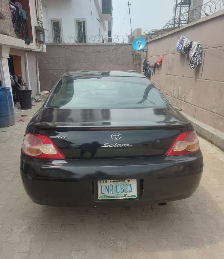 A picture of Toyota solara 04