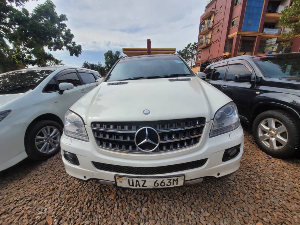 A picture of Mercedes Benz ML 4mtc