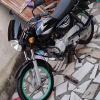 A picture of Boxer INAUZWA 1 250 000 PIGA 0753667443 INJINI HAIJAWAI KUGUSWA
