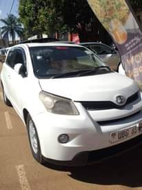 A picture of 2009 Toyota IST Toyota 1.5cc
