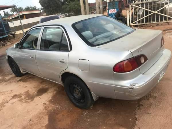A picture of Toyota Corolla 2000 model up for sale 1 4m Location