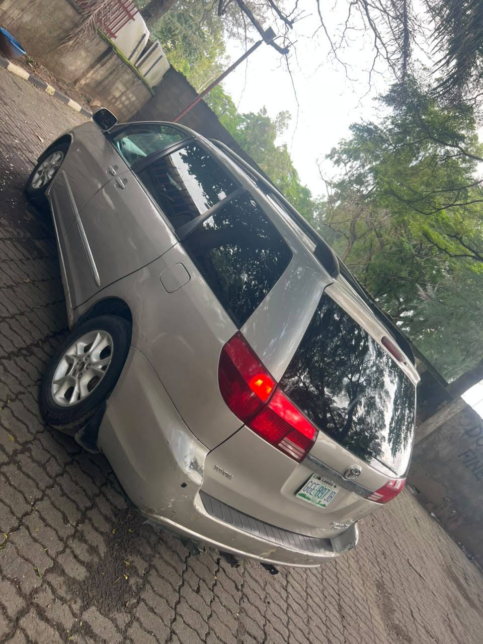 A picture of Toyota camry 2005