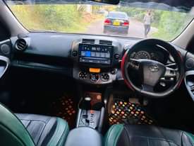 A picture of TOYOTA VUNGARD EAS